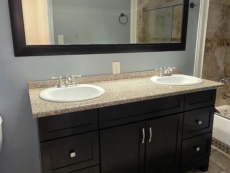 4136 N Thesta St #10 — Photo 25