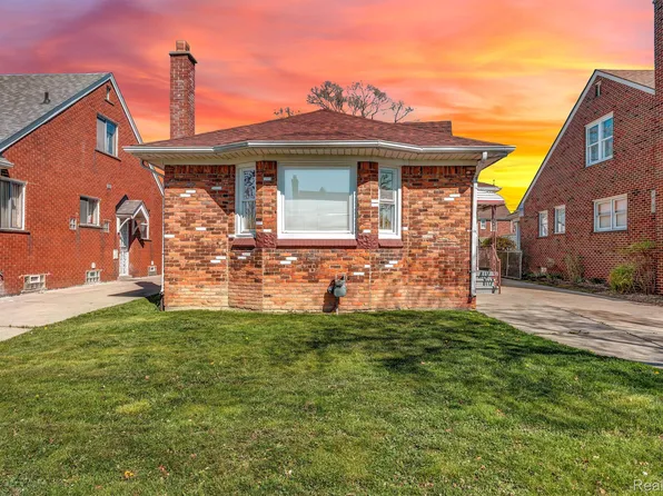 7636 Miller Rd, Dearborn, MI 48126