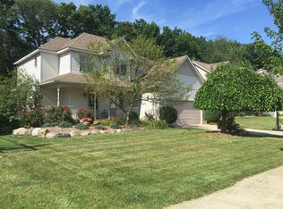 1043 Long Leaf Ct, Brighton, MI