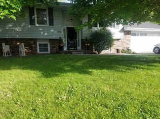 1711 Braden Dr, Normal, IL 61761