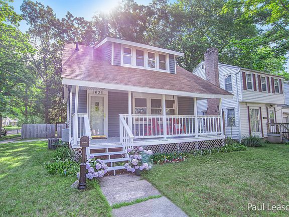 2636 Eastern SE