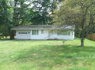 6674 Wick Rd, Lockport, NY 14094