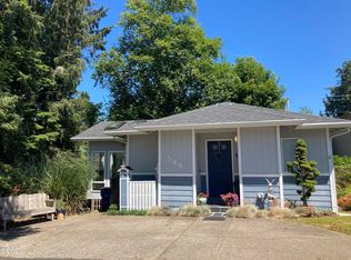 544 SE Oar Ave, Lincoln City, OR