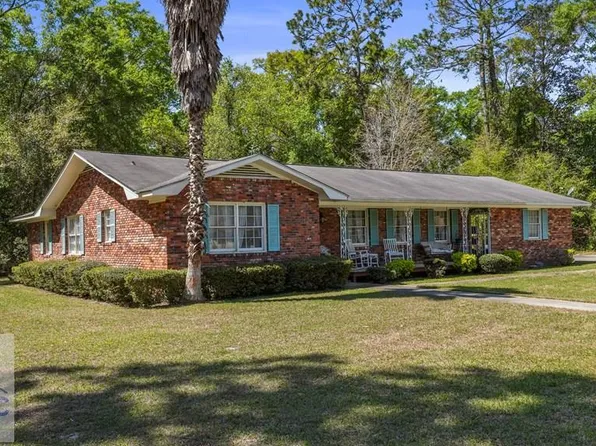 639 S Wayne St, Jesup, GA 31546