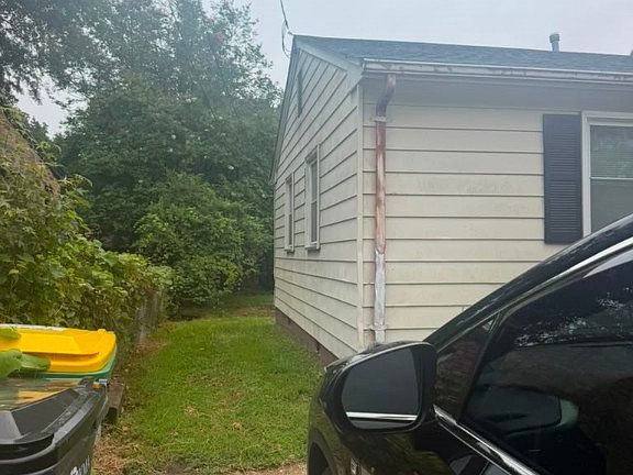 4th image of 2337 Maclin Cir