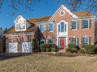 402 Lacey Ct SW, Leesburg, VA