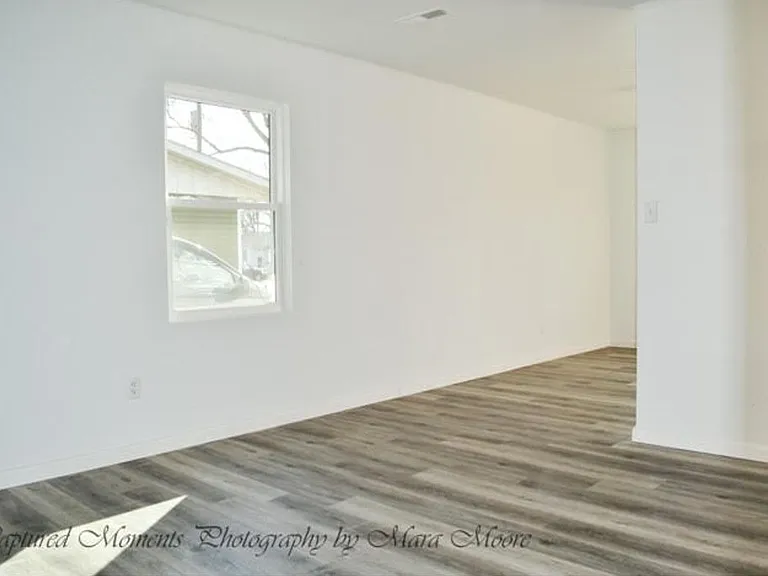 11 King Dr — Photo 18