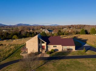 420 Mount Haven Dr, Forest, VA 24551