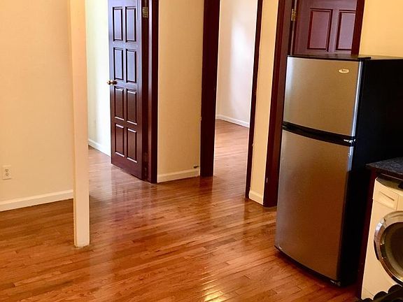 2nd image of 214 W 109th St APT 4D