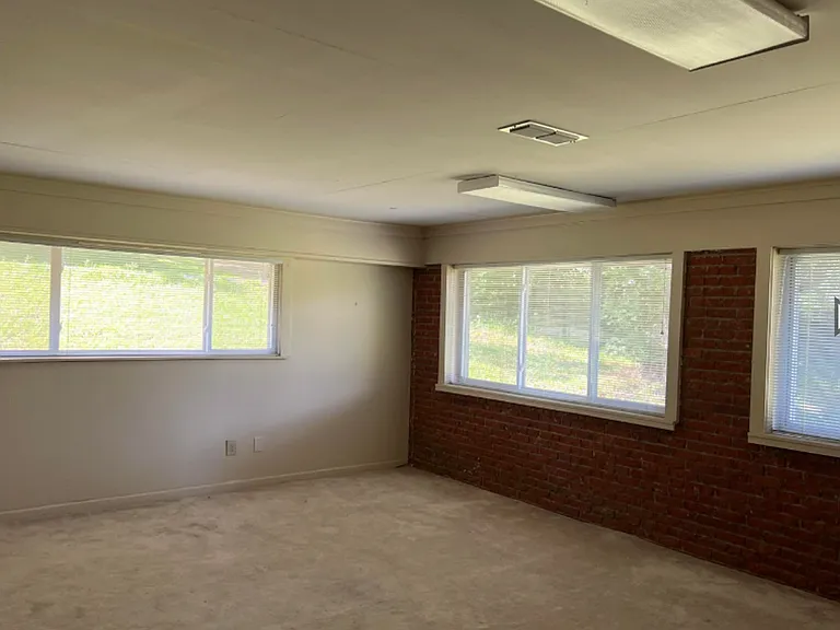 87 Ridgecrest Dr — Photo 5