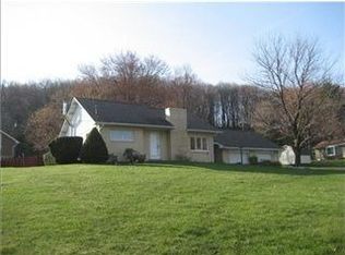 219 Bashforth Dr, Jeannette, PA 15644