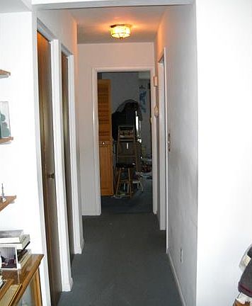 4th image of 42126 Montroy Dr