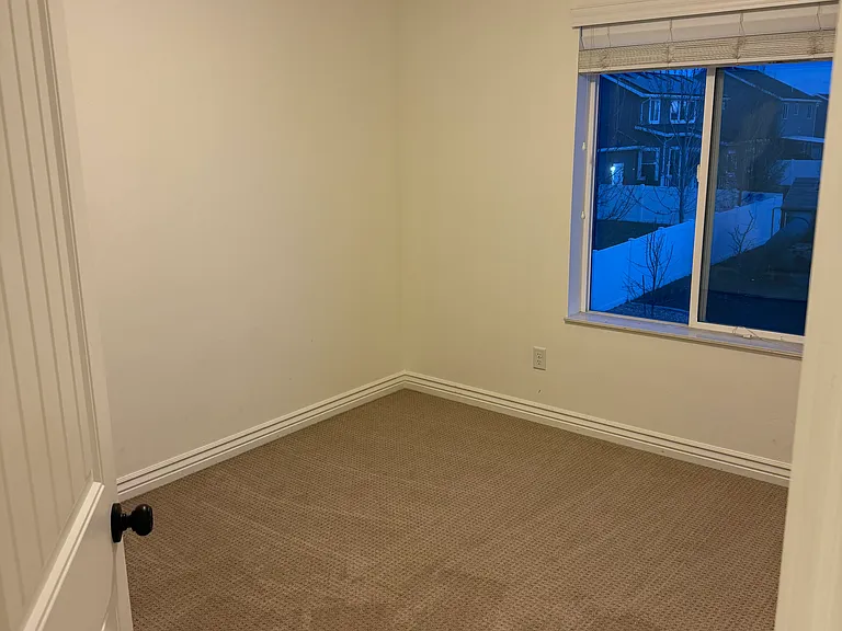 1101 W 2050 S — Photo 12