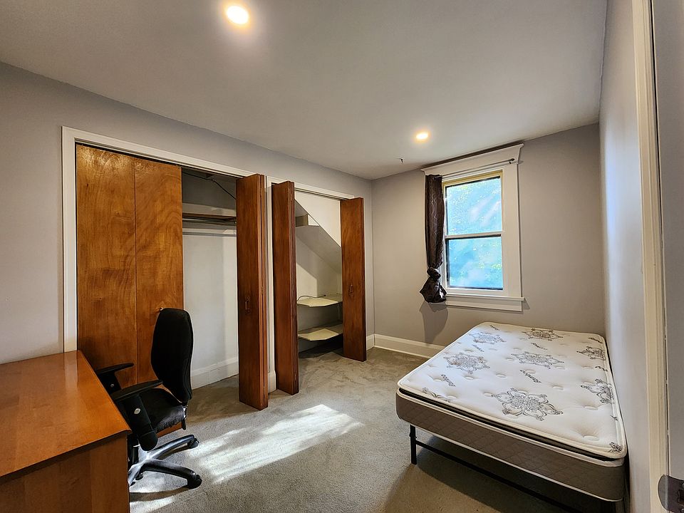 1st image of 343 Randolph Ave Room 5