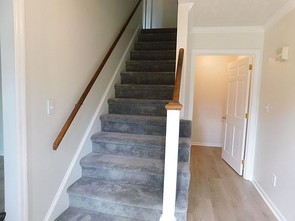 4th image of 1302 Dunbar Dr