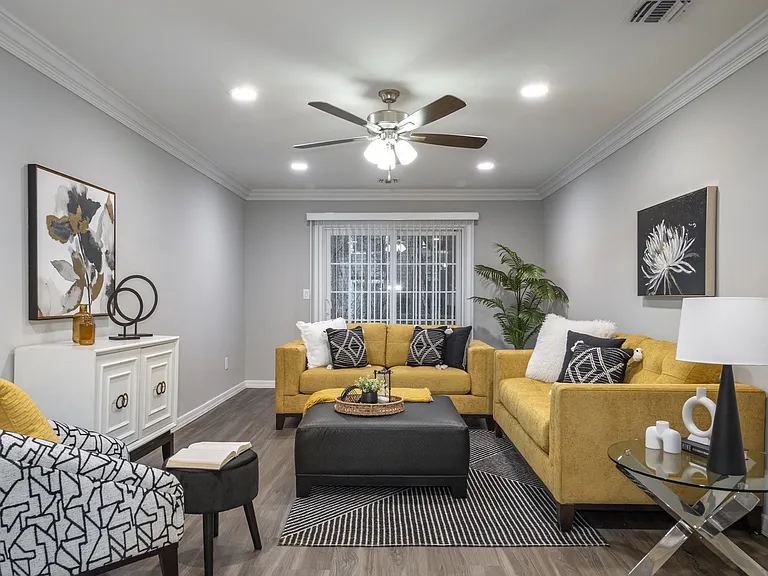 Fairfield Townhouses at Holbrook — Photo 46