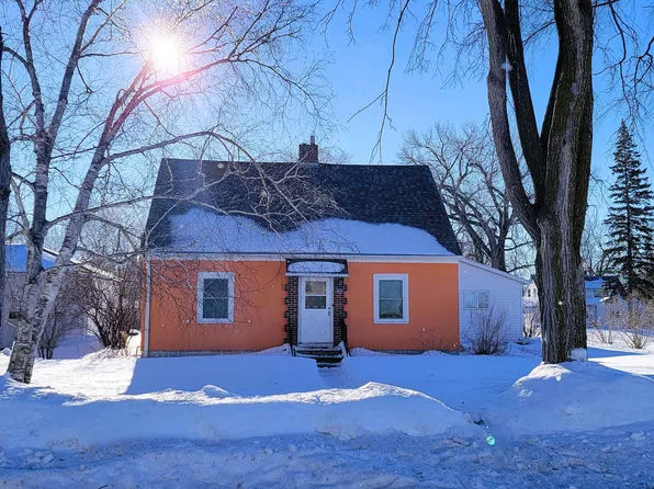 548 E 5th St, Morris, MN 56267