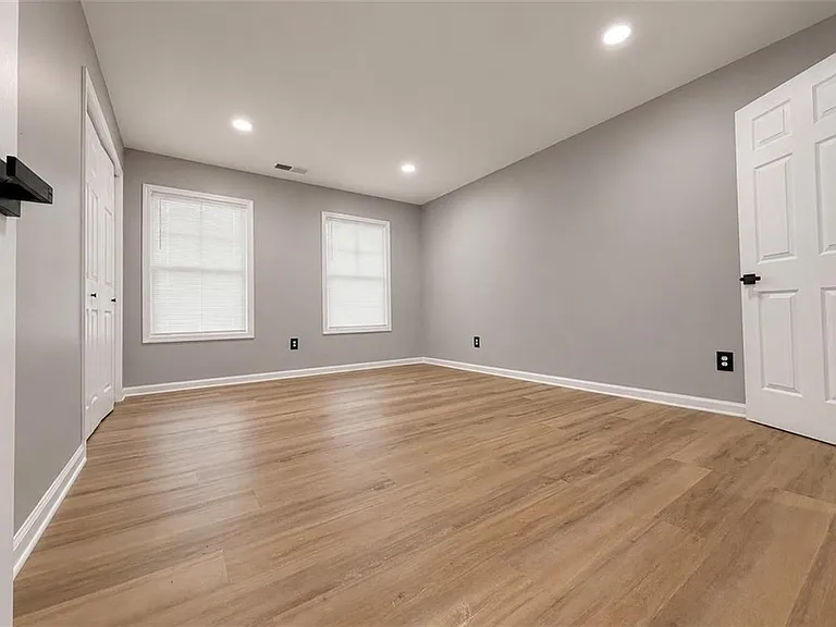 5471 Park Pl S — Photo 20