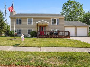 5601 Streamside Dr, Indianapolis, IN 46278