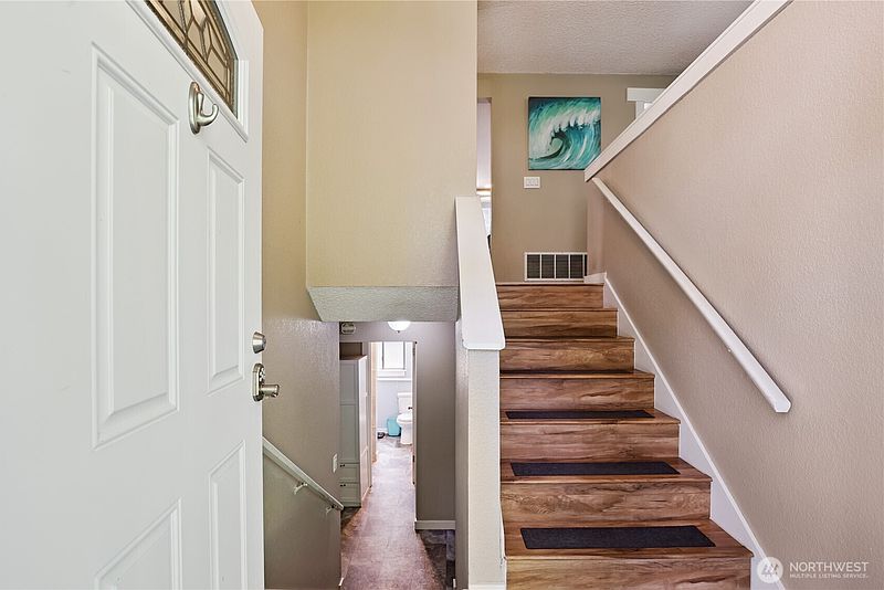 3rd image of 9102 149th Street NW