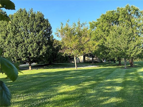 5th image of 25595 Rockville Rd