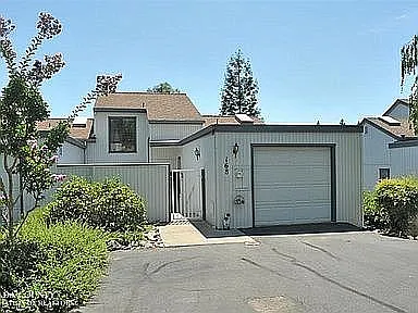 168 McNab Cir photo 1