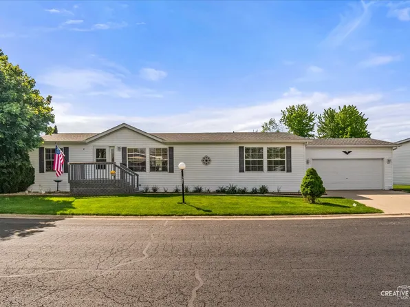 611 Bluebird Cir, Sandwich, IL 60548
