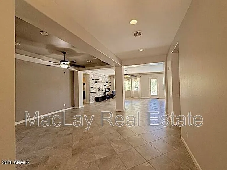 1142 E Bajor St — Photo 13