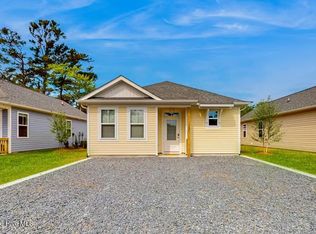 121 NE 75th Street, Oak Island, NC 28465