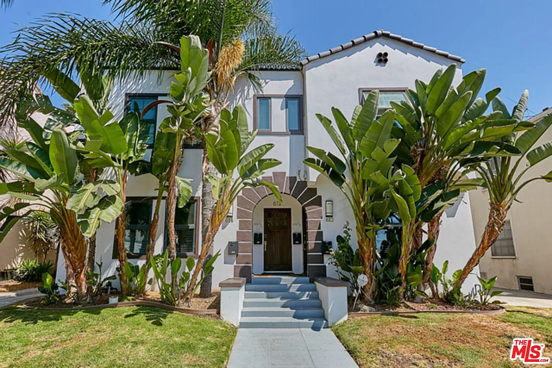 2 bed, 2.0 bath, 1185 sqft, $3,700 — Photo 1