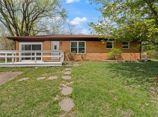 3371 Highland Dr, Floyds Knobs, IN 47119