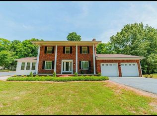 160 Terrace Ln, Paducah, KY 42003