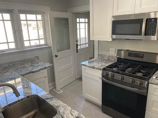 5137 N Guilford Ave — Photo 6