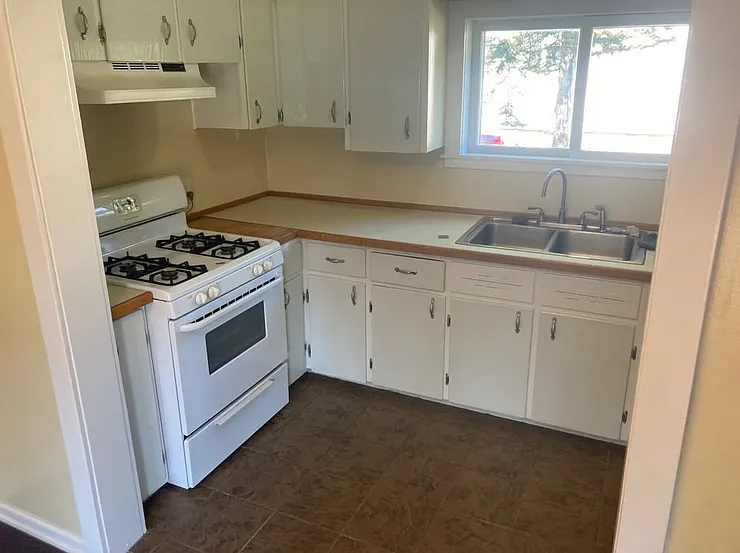 3 bed, 1208 sqft, $700 — Photo 4