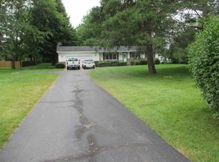 8243 W Coldwater Rd, Flushing, MI 48433