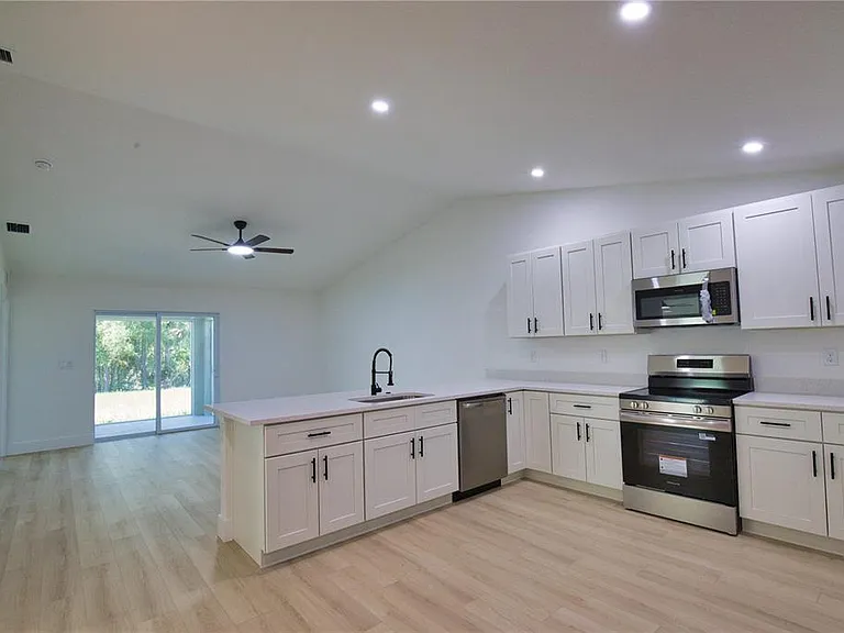17147 Carleen Ave — Photo 11