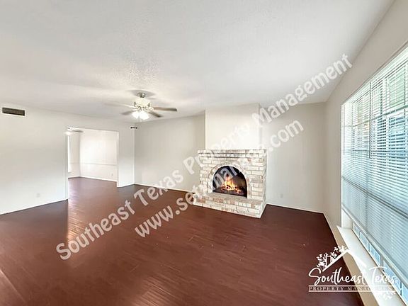 3rd image of 8180 Willow Way Unit C