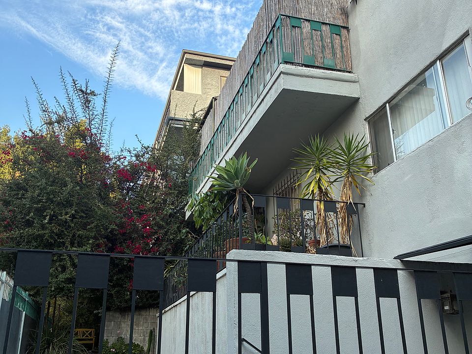 1st image of 1343 N Sierra Bonita Ave APT 10