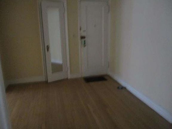 4th image of 280 Bronxville Rd APT 2B