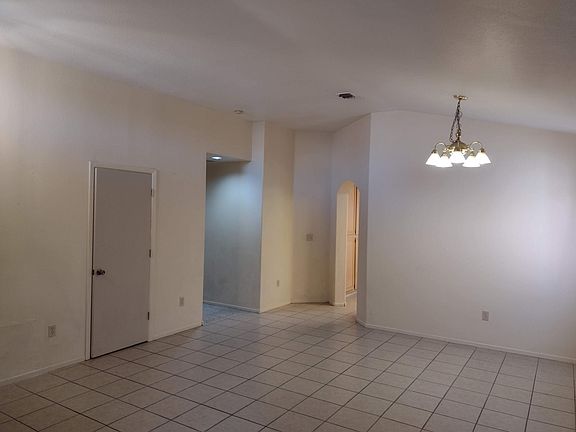 4th image of 4417 Vincente Ln