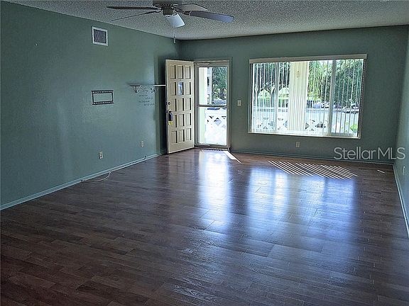 5th image of 2405 Franciscan Dr APT 27