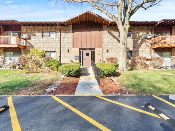 200 Willow Ln APT C119, Willow Springs, IL 60480