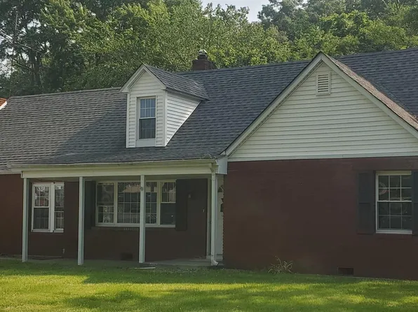 800 State St, Eldorado, IL 62930