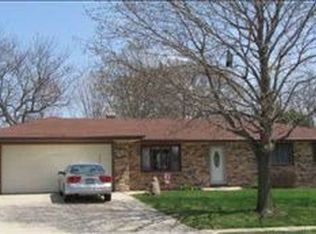 407 Hart Dr, Clinton, WI 53525