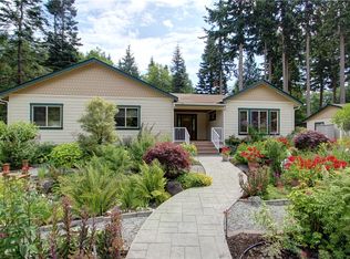 4012 Sharpe Ln, Anacortes, WA 98221