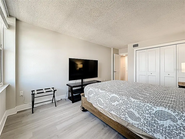 400 Island Way #1411 — Photo 40