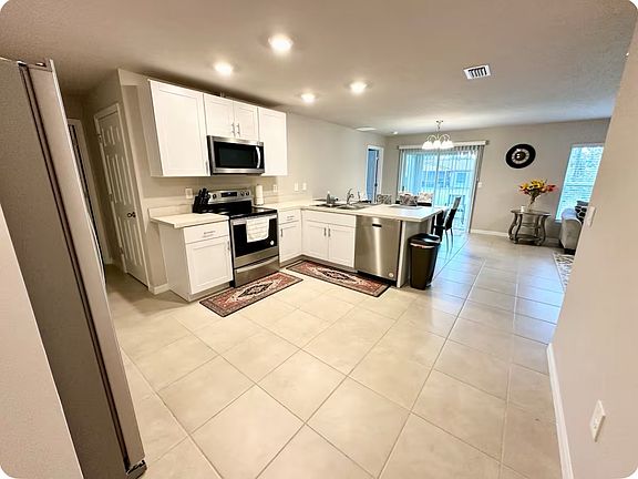 3rd image of 20253 Navajo Ln