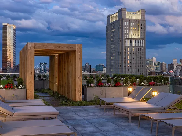 108 Leonard Street image 29 of 30