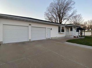 701 S Main St, Danville, IA 52623