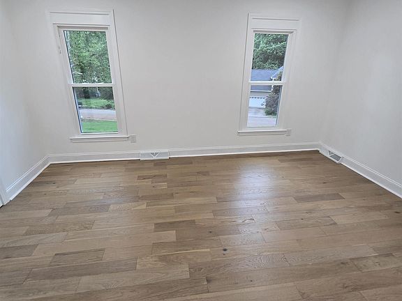 4th image of 1 Brynhurst Cir